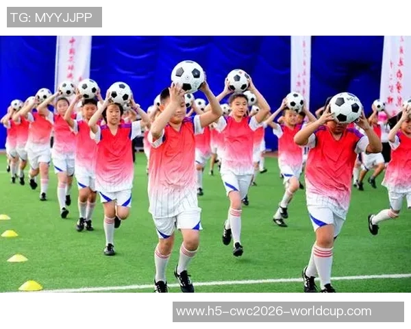 谢丽尔足球:探索女性足球的崛起与未来发展之路 谢丽尔足球:探索女性足球的崛起与未来发展之路