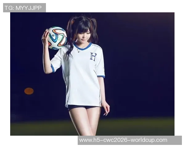 足球宝贝法拉利的魅力与激情在绿茵场上绽放的瞬间 足球宝贝法拉利的魅力与激情在绿茵场上绽放的瞬间